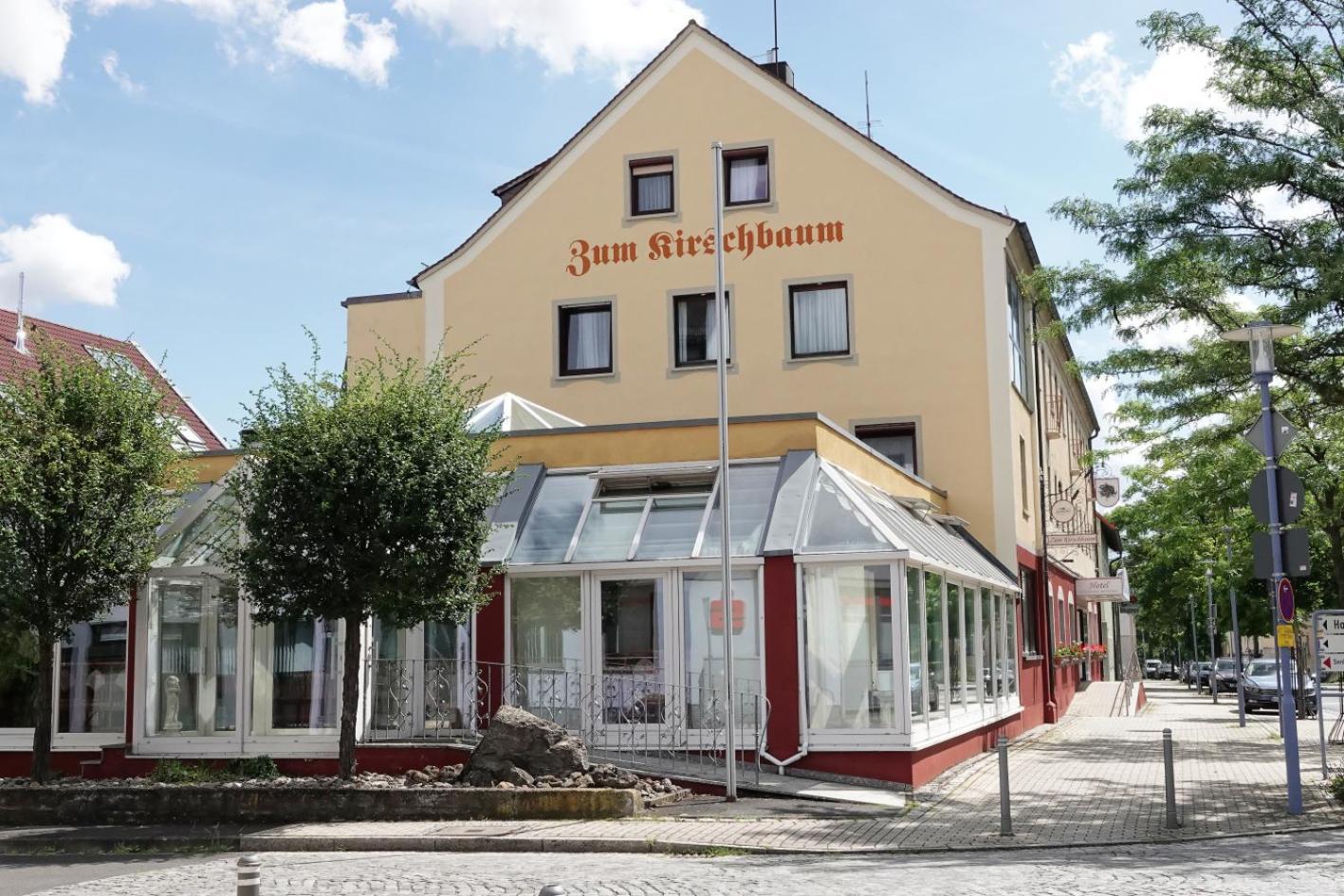 Hotel-Restaurant Zum Kirschbaum Rottendorf エクステリア 写真